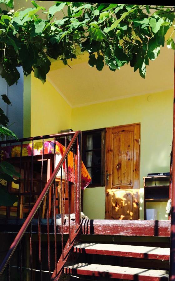 Гостевой Дом «Лиза» Otel Gagra Dış mekan fotoğraf